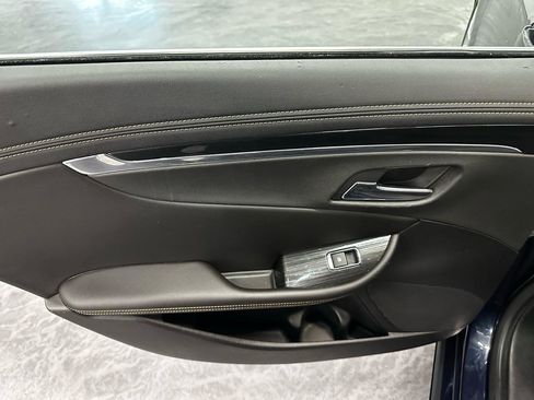 Used 2019 Chevrolet Impala LT image 13