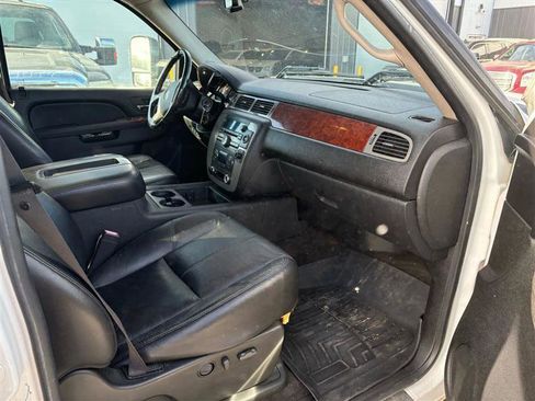 Used 2010 GMC Sierra 2500 SLT image 9