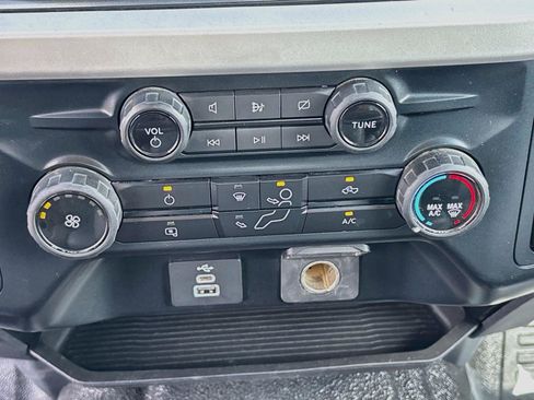 Used 2023 Ford F250 XL w/ FX4 Off-Road Package AWD/4WD image 15