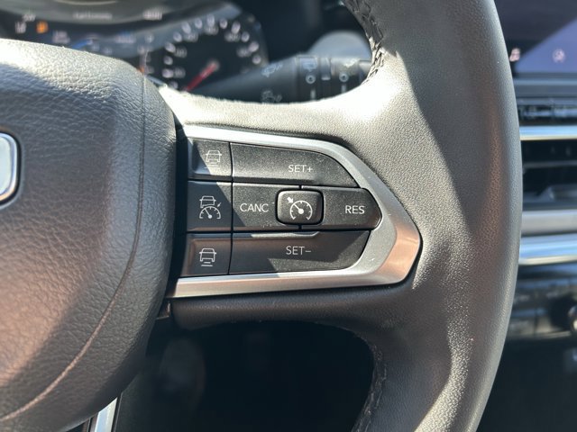 Used 2023 Jeep Compass Limited AWD/4WD image 17
