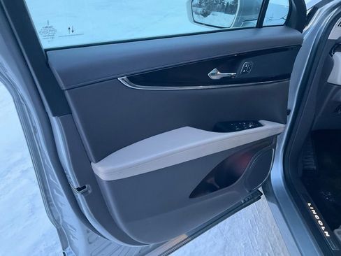 Used 2022 Lincoln Nautilus Reserve image 19