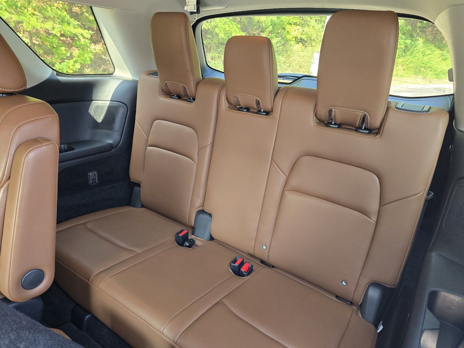 Used 2022 Nissan Pathfinder Platinum AWD/4WD image 10
