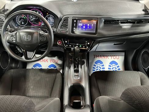 Used 2018 Honda HR-V EX image 18