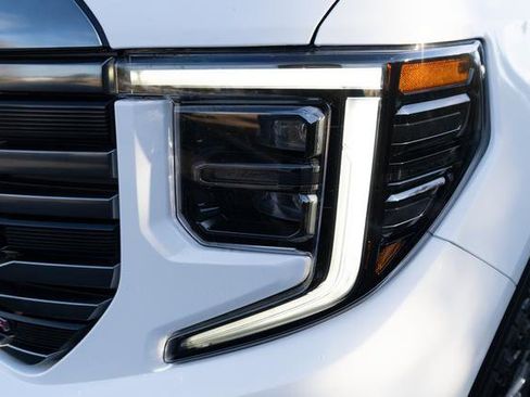 Used 2024 GMC Sierra 1500 AT4 w/ Technology Package image 40