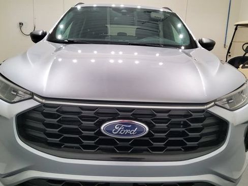 Used 2023 Ford Escape ST-Line w/ Tech Pack #1 FWD image 3