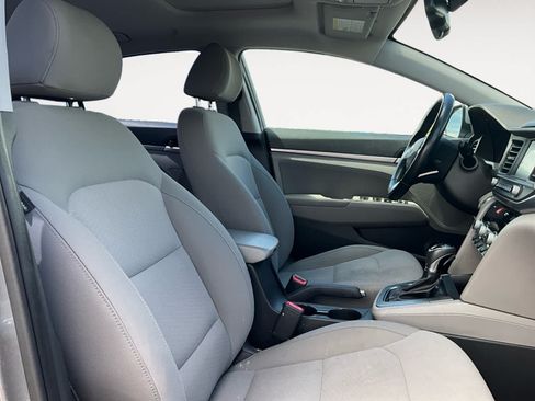 Used 2019 Hyundai Elantra Value Edition FWD image 11