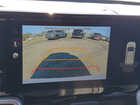 Used 2022 Kia Sorento S w/ Panoramic Sunroof Package image 18