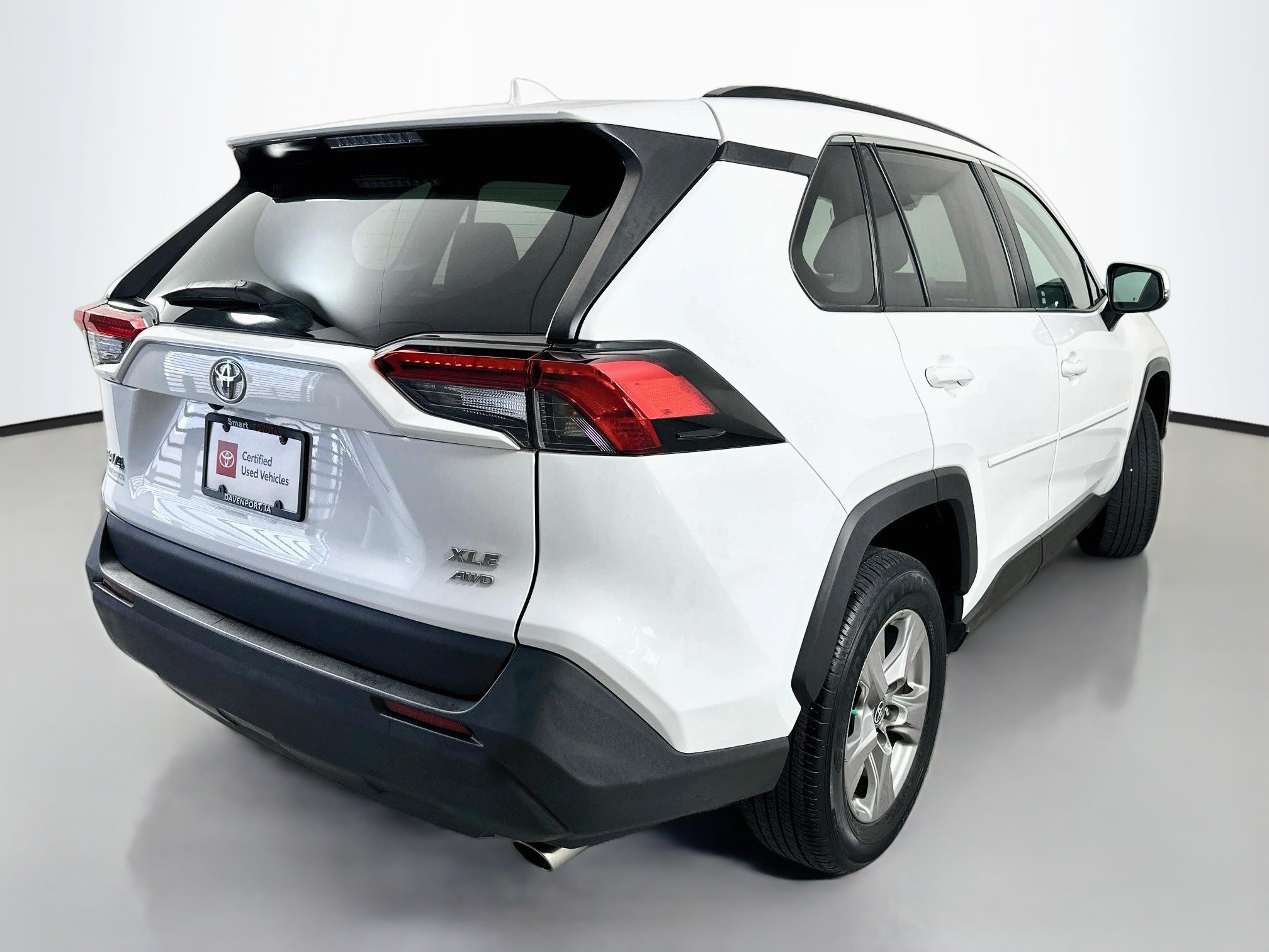 Used 2024 Toyota RAV4 XLE w/ Convenience Package AWD/4WD image 7
