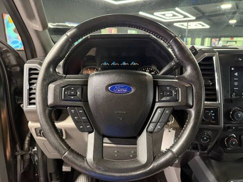 Used 2016 Ford F150 XLT w/ Equipment Group 302A Luxury AWD/4WD image 10