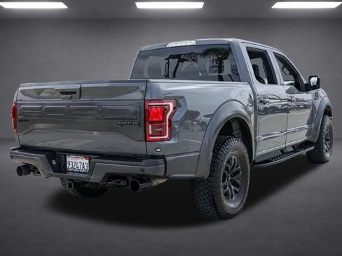 Used 2018 Ford F150 Raptor w/ Equipment Group 802A Luxury AWD/4WD image 4