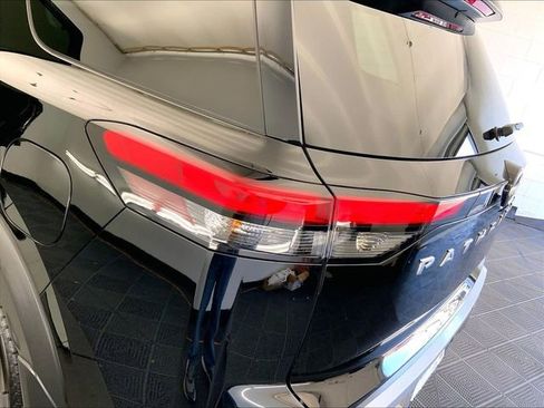 Used 2022 Nissan Pathfinder Platinum w/ Cargo Package AWD/4WD image 29