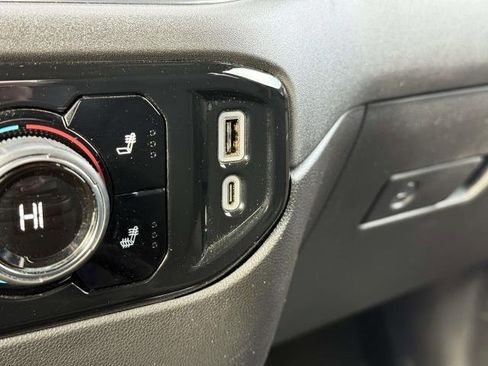 Used 2025 Chevrolet Silverado 1500 LT image 29