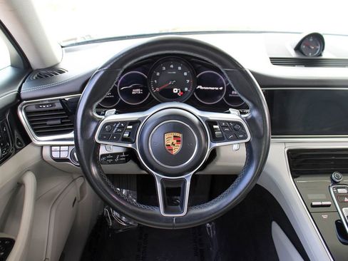 Used 2018 Porsche Panamera 4 AWD/4WD image 28