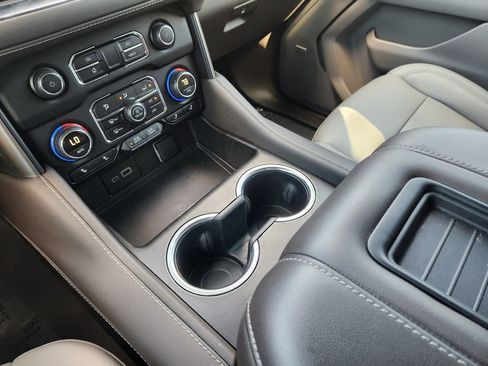 Certified 2023 Chevrolet Tahoe Z71 w/ Luxury Package AWD/4WD image 38