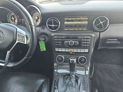 Used 2014 Mercedes-Benz SLK 250 w/ Premium Package image 14