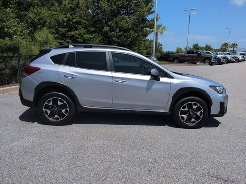 Used 2019 Subaru Crosstrek 2.0i Premium AWD/4WD image 3