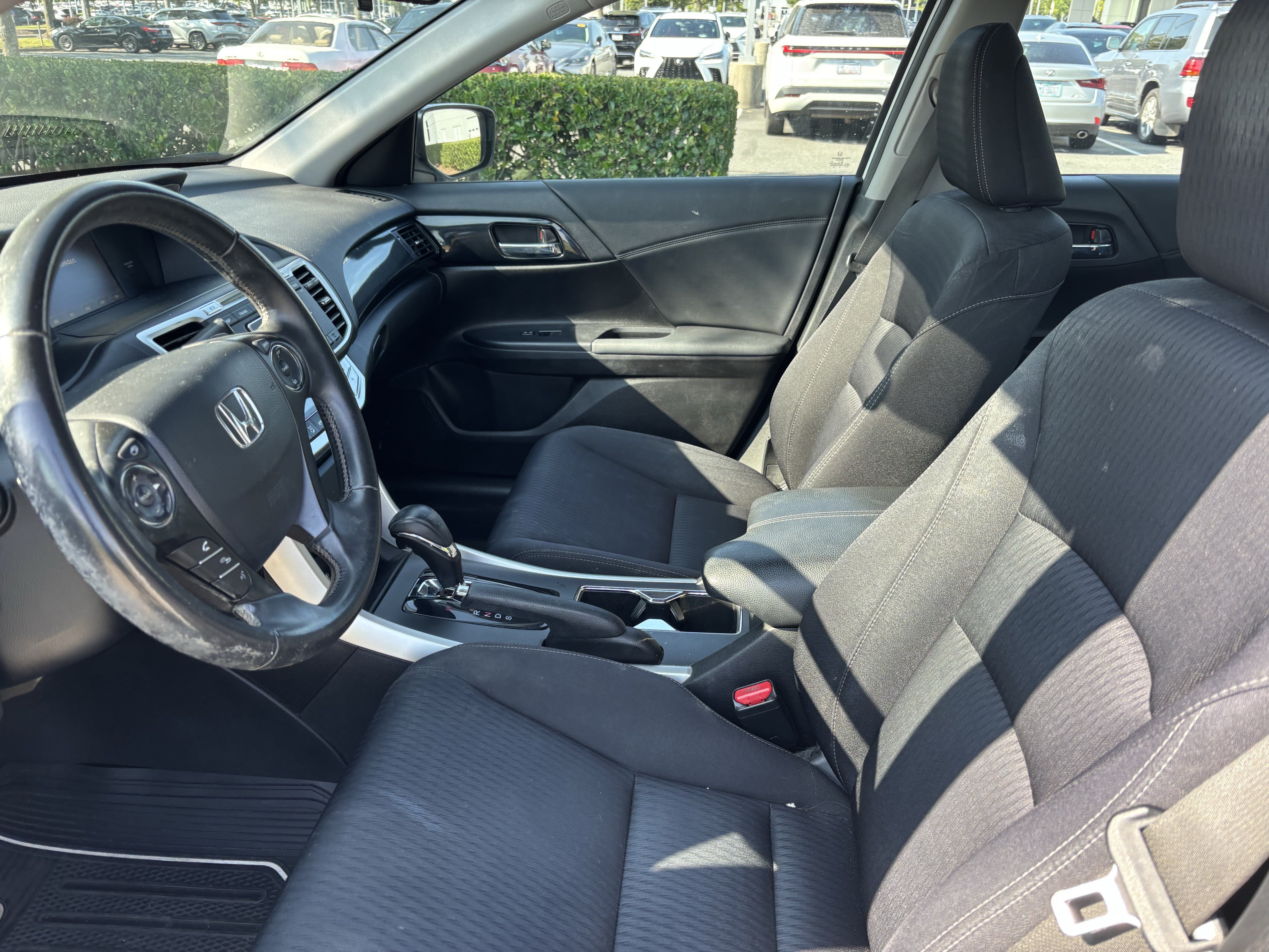 Used 2015 Honda Accord Sport image 17