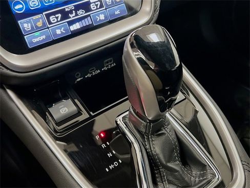 Used 2025 Subaru Outback Touring XT image 18