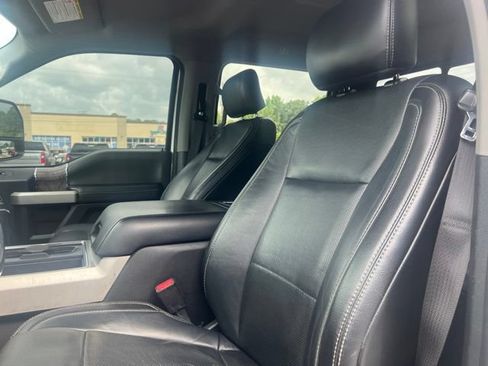 Used 2017 Ford F250 Lariat w/ Chrome Package AWD/4WD image 14