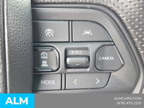 Used 2025 Toyota Tacoma SR5 AWD/4WD image 24