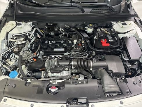 Used 2018 Honda Accord LX image 4