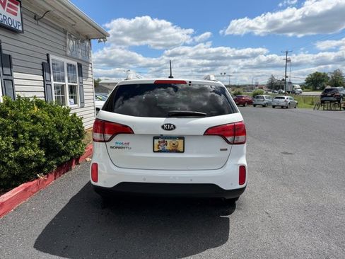 Used 2015 Kia Sorento LX AWD/4WD image 6