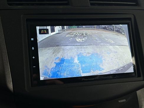 Used 2012 Toyota RAV4 FWD image 17