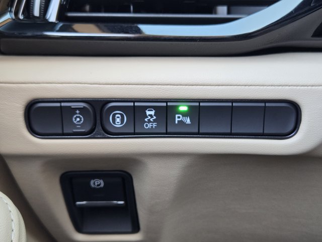 Certified 2026 Acura MDX w/ Technology Package FWD image 22