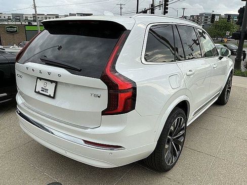 New 2026 Volvo XC90 T8 Ultra w/ Protection Package Premier AWD/4WD image 6