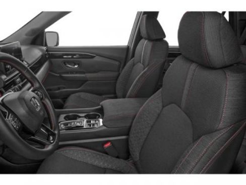 Used 2023 Honda Pilot Sport image 12