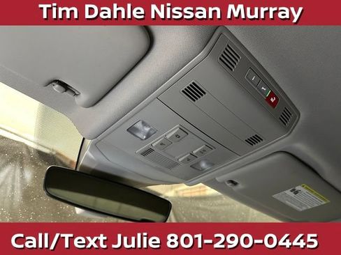 Used 2024 Volkswagen Jetta SE FWD image 32