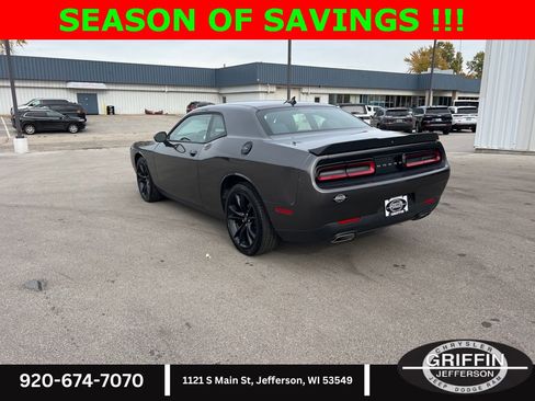 Used 2018 Dodge Challenger SXT Plus image 13
