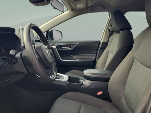 Used 2024 Toyota RAV4 XLE image 16