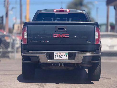 Used 2017 GMC Canyon SLT w/ Driver Alert Package AWD/4WD image 11