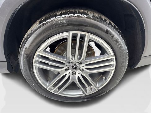 Used 2025 Mercedes-Benz GLS 450 4MATIC image 89