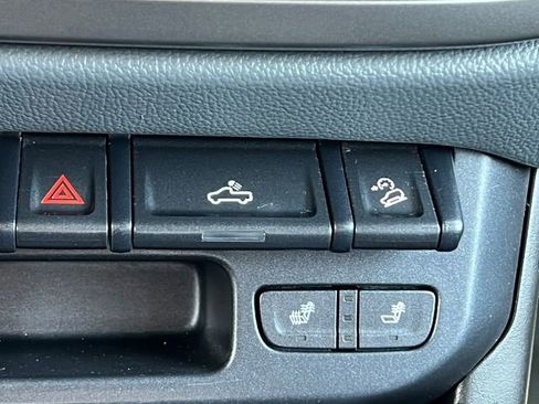 Used 2016 Chevrolet Colorado Z71 AWD/4WD image 32