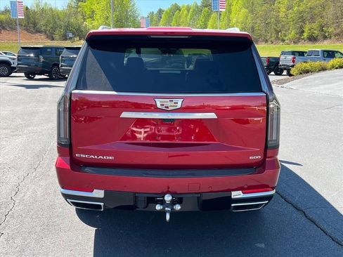 Used 2025 Cadillac Escalade Premium Luxury w/ Touring Package AWD/4WD image 4