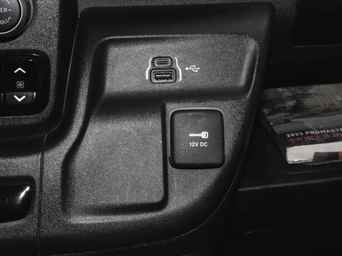 Used 2023 RAM ProMaster 2500 FWD image 31