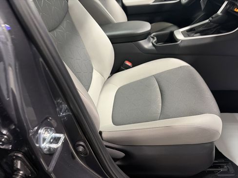 New 2025 Toyota RAV4 XLE image 33