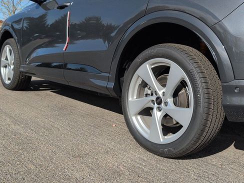 New 2025 Audi Q5 Premium Plus image 3