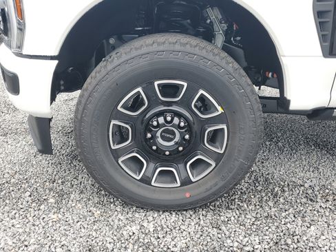 New 2026 Ford F250 Platinum image 6