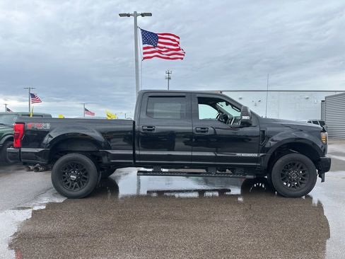 Used 2019 Ford F350 Lariat w/ Lariat Ultimate Package image 11