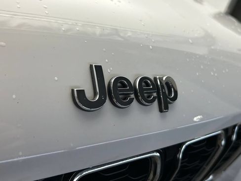 Used 2021 Jeep Grand Cherokee L Limited RWD image 45