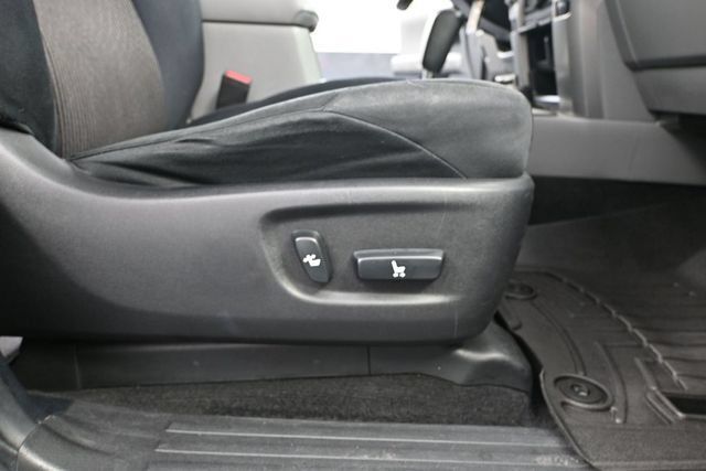 Used 2013 Toyota 4Runner SR5 w/ Convenience Pkg AWD/4WD image 38