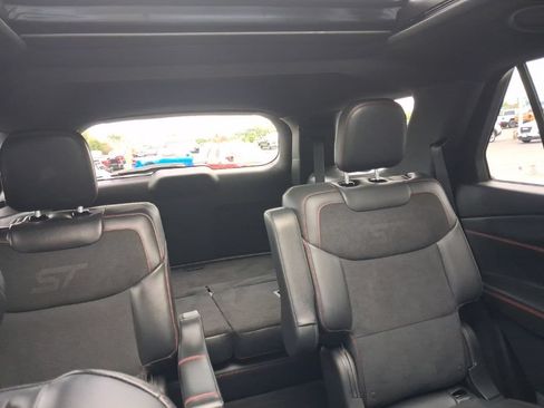 Used 2026 Ford Explorer ST AWD/4WD image 12