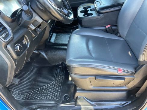 Used 2021 RAM 5500 Tradesman w/ Safety Group image 18