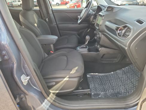 Used 2023 Jeep Renegade Altitude w/ Convenience Group I image 22