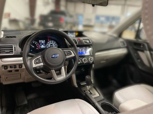 Used 2018 Subaru Forester 2.5i Premium image 17