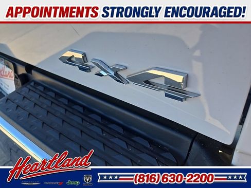 Used 2021 RAM 2500 Big Horn w/ Level 1 Equipment Group AWD/4WD image 25