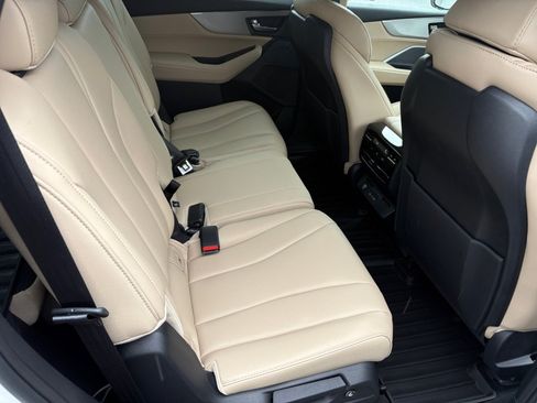 Certified 2026 Acura MDX FWD image 22